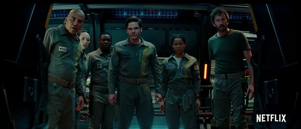  REVIEW – The Cloverfield Paradox